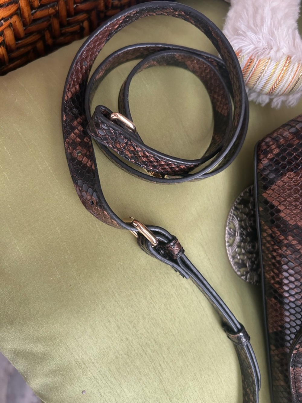 ALDO Black and Brown Snake-Print Shoulder Bag with Gold Hardware - Picture 6 of 7